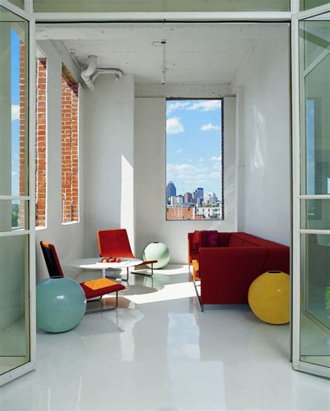 Get inspired and try out new things. Loft Apartment Decorating Ideas: glossy floors and ...