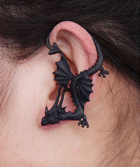 How to put on dragon ear cuff. Black Dragon Ear Cuff - FIVE NZ