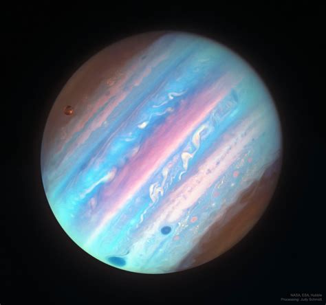 Nasa Photonews Jupiter In Ultraviolet From Hubble