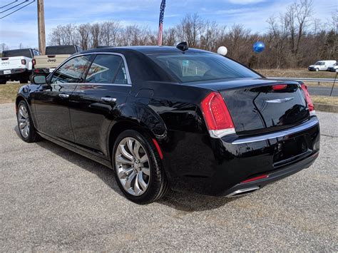 Certified Pre Owned 2019 Chrysler 300 Limited Rwd 4dr Car