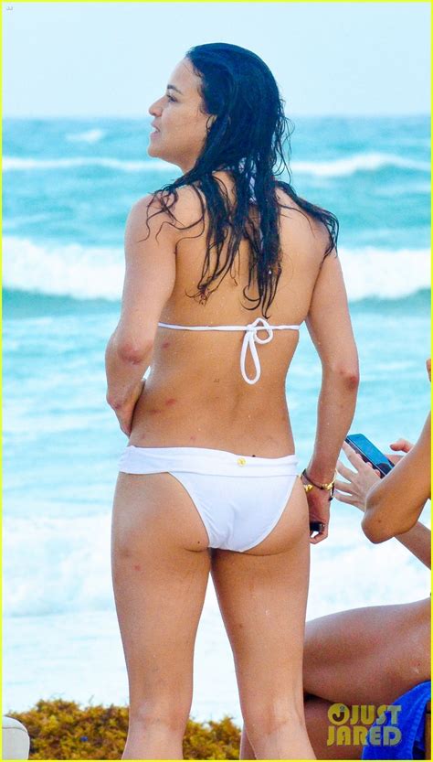 Michelle Rodriguez Flaunts Hot Bikini Body During Mexico Vacation Photo Bikini