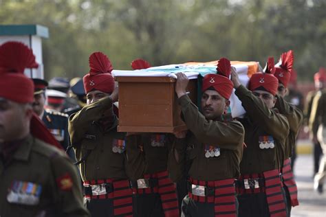 Indian Soldier Who Survived Siachen Glacier Avalanche Dies Time