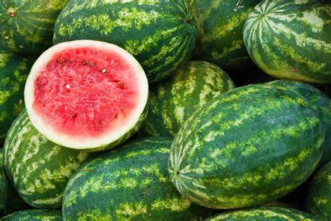 How To Select And Store Watermelon