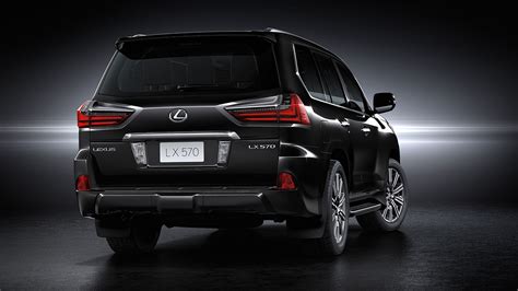 Full seg b camera, left f camera, seat heating, leather seat Lexus LX570 SUV launched in India at Rs. 2.33 crore ...