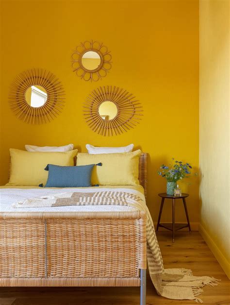 20 Breathtakingly Beautiful Yellow Bedrooms For More