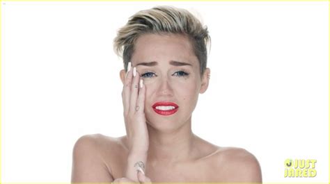 Miley Cyrus Nude In Wrecking Ball Video WATCH NOW Photo