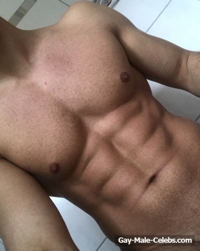 Model Instagram Star Tobias Reuter Hot Underwear And Bulge Photos
