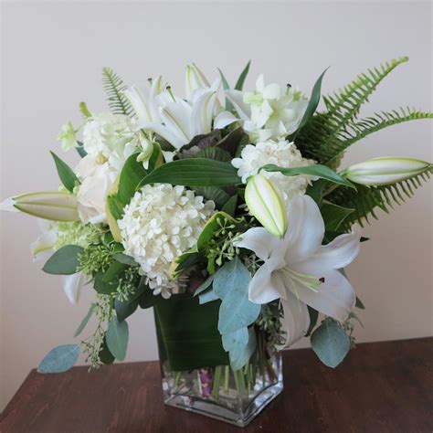 Toronto Florists Modern Bouquet Of White Casablanca Lily Flowers Ready