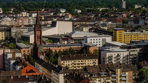 Wie viele infizierte gibt es in der stadt? Ludwigshafen: Das plant die Stadt um ein Diesel-Fahrverbot ...