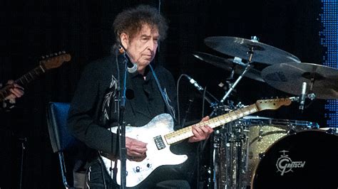 Lionel Richie Says Bob Dylan Had A Nervous Breakdown Recording We