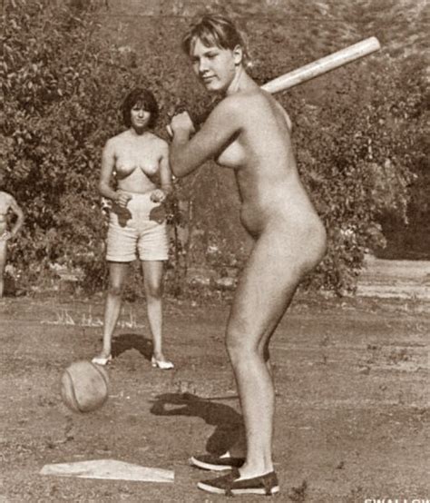 Nude Softball Player TubeZZZ Porn Photos