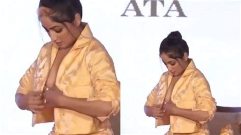 Bollywood Actress Yami Gautam Oops Moment In Front Of Media Latest News Youtube