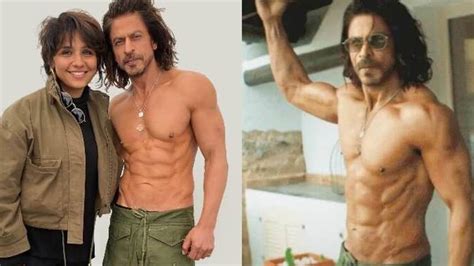 Shah Rukh Khan Flaunts Six Pack Abs In Unseen Shirtless Photo From