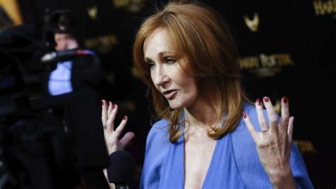Harry Potter Author Jk Rowling Accused Of Transphobia After New Tweet Sbs News