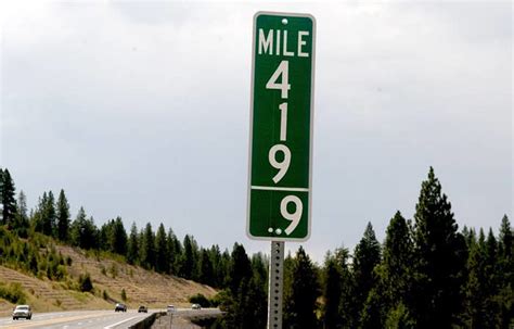 We Bet You Can Guess Why Theres No 420 Hwy Mile Marker Sign In Idaho