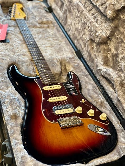 Fender American Professional Ii Stratocaster Hss In 3 Color Sunburst