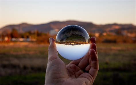 Download Wallpaper 3840x2400 Glass Ball Ball Reflection Landscape