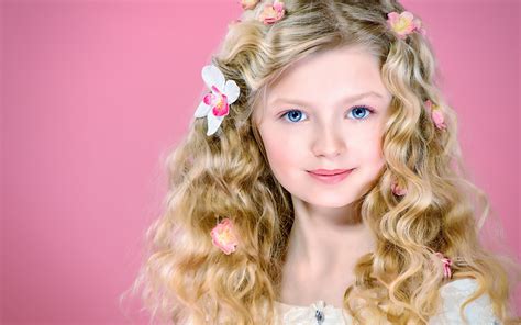 No need to register, buy now! Cute blonde girl, curly hair, blue eyes, smile wallpaper ...