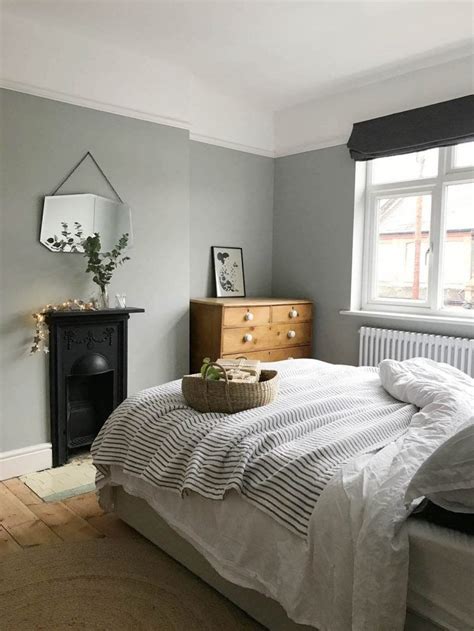 20 Sage Green Bedroom Ideas To Update Your Room Myhomedezines