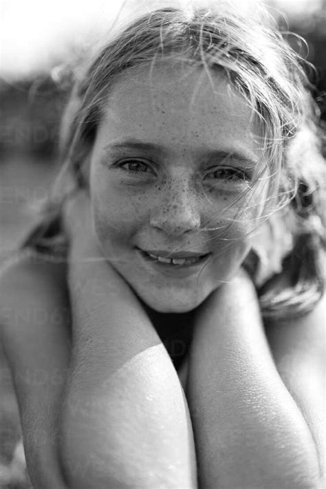 Portrait Of Blond Girl With Freckles Mgo000340 Marco