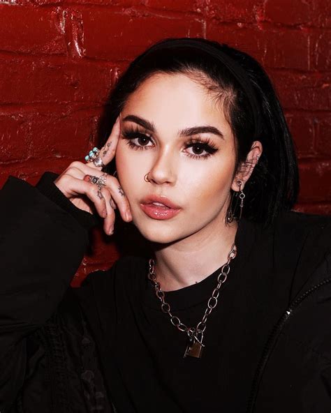 Pin By Rosesky9477 On Stylish Girl Pic Maggie Lindemann Maggie