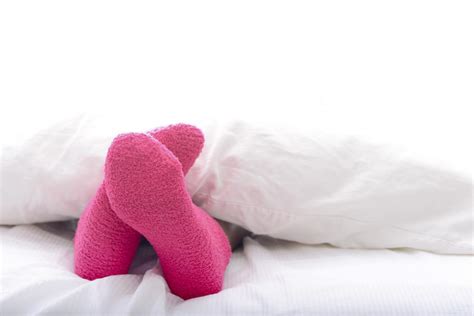 Sleeping With Socks On Benefits And Risks