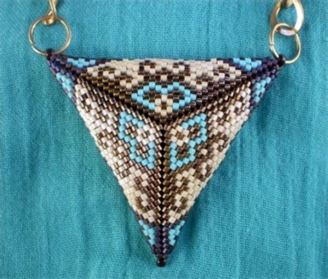 Beaded Peyote Triangles Part Ii More Ideas Patterns And Stunning