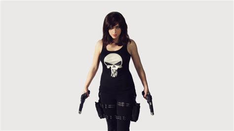 Sexy Badass Weapon Blue Eyed Long Haired Brunette Punisher Cosplay Teen