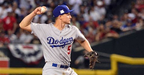 Nlcs Dodgers Leave Corey Seager Off Roster