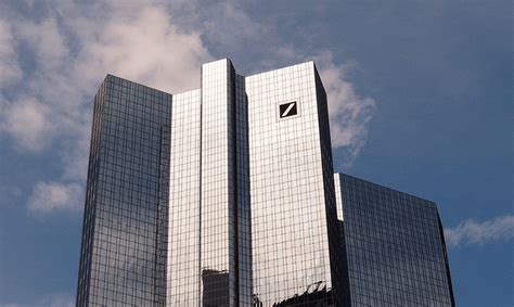 Über 361 bewertungen helfen ihnen bank in ihrer nähe zu finden. Deutsche Bank entlässt tausende Angestellte » Perspektive