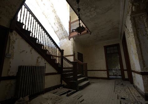 Staircase In An Insane Asylum R Urbanexploration