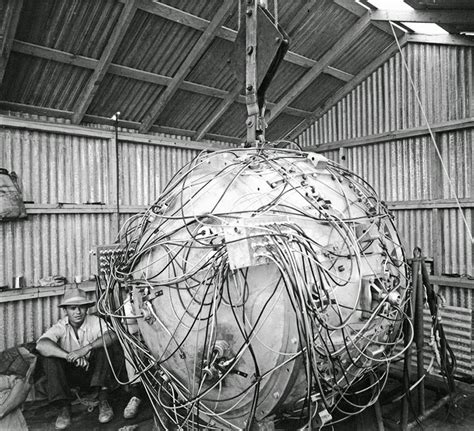 The Remarkable Story Of The Worlds First Atomic Bomb Business Insider