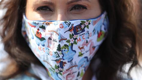 Whitmer Issues Executive Order Seeking To Clarify Face Mask Mandate