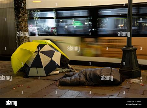Homeless In Tent In Park Hi Res Stock Photography And Images Alamy