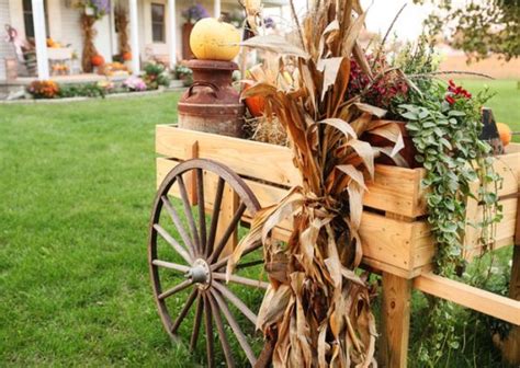How To Decorate With Wagon Wheels