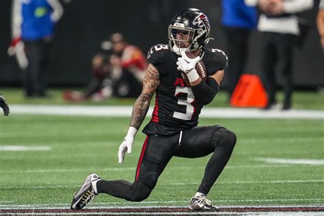 All Pro Jessie Bates Ryan Nielsen Makes Case For Atlanta Falcons Safety Sports Illustrated