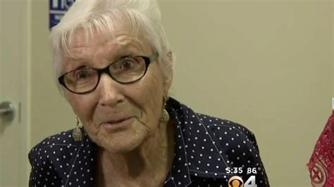 good samaritans help 87 year woman who was ripped off by fake contractor for more than 20k
