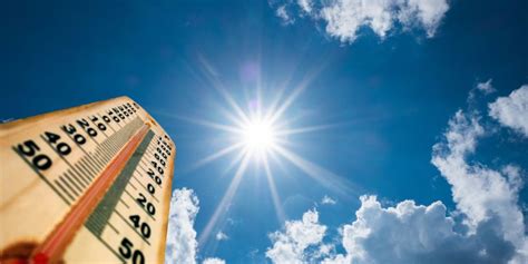 Синоним in in a hot day it's usually on a hot day like: Perth set for another week of hot weather | Community News ...