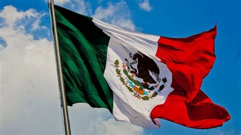 Día De La Bandera Estas Son Los Cuatro LÁbaros Oficiales En La Historia De México El Heraldo