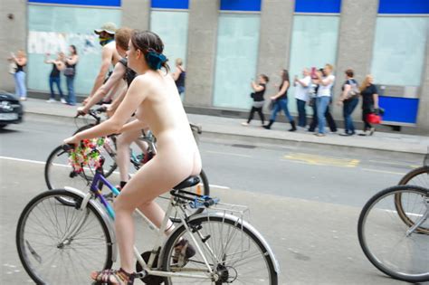 全裸サイクリングとかいう女子のおっぱいもマ コも見放題の神イベント画像 ポッカキット
