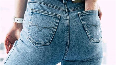 These Are The Best Butt Jeans To Instantly Make Your Booty Look Bigger