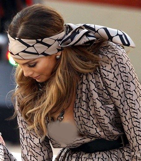Jennifer Lopez Wardrobe Malfunction Live On German TV