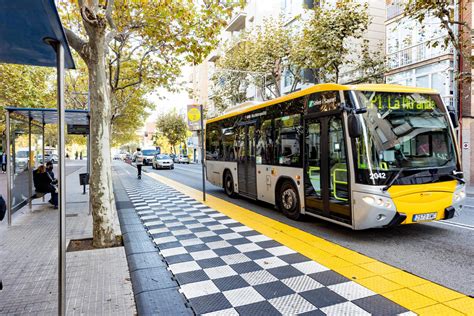 70 Paradas De Bus Serán Más Accesibles En El área Metropolitana El