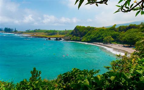 Hana nai'a is a hawaiian company producing luxury essential oils, organic skincare, massage oil blends, and. Hawaii Travel: There Is No Place Like Hana, Maui ...