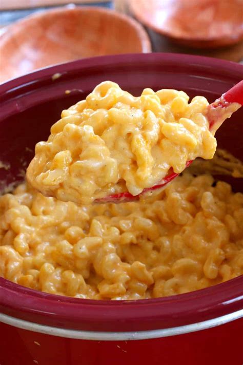 And decided to try it. Crock Pot Mac & Cheese {Extra Creamy!} - The Cozy Cook