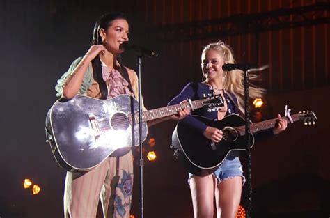 Halsey And Kelsea Ballerini Perform “homecoming Queen” And “graveyard” On