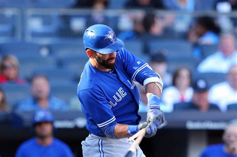 Braves Sign Jose Bautista To Minor League Deal