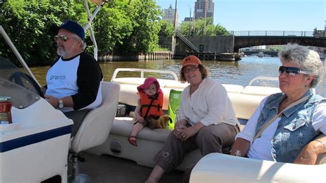 Milwaukee River Excursion On A Pontoon Boat Chuck Mortimore Flickr