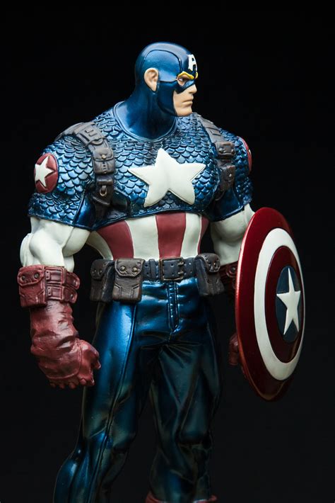 Marvel Bowen Designs Metallic Ultimate Captain America Statue Flickr