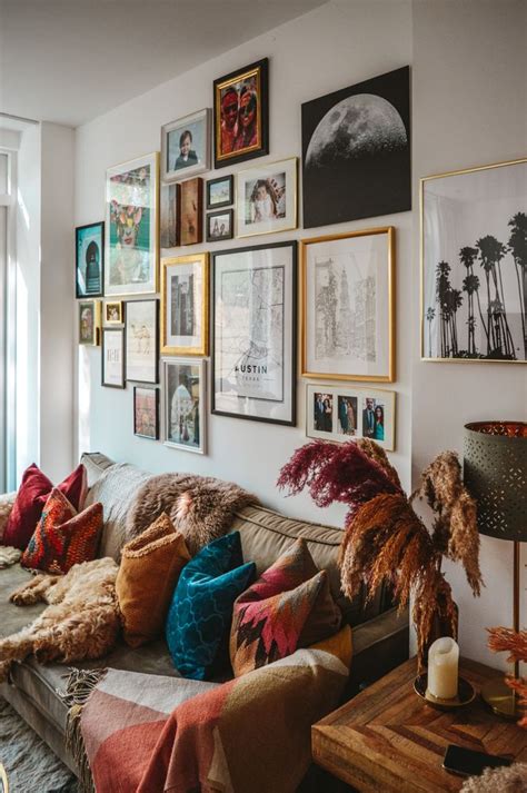 Creating An Eclectic Gallery Wall In 2021 Gallery Wall Living Room